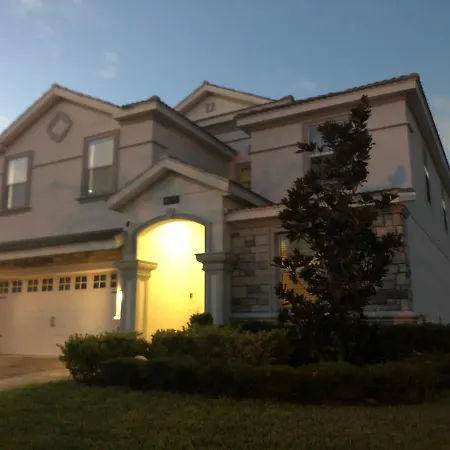 8 Bedrooms, 5 Bathrooms. Theater Room + Pool/Spa + Wifi